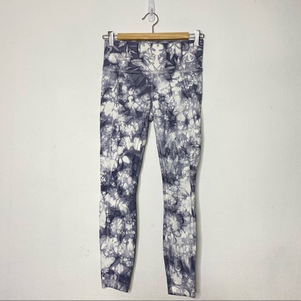 Athleta Salutation 7/8 Tights Tie Dye Leggings S - Picture 2 of 7
